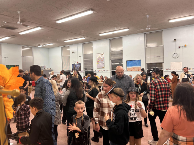 Many students, parents and volunteers were present at the Fall Fest.